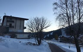 Appartement 6 Pers - Les 4 Loups Au Pied Des Pistes